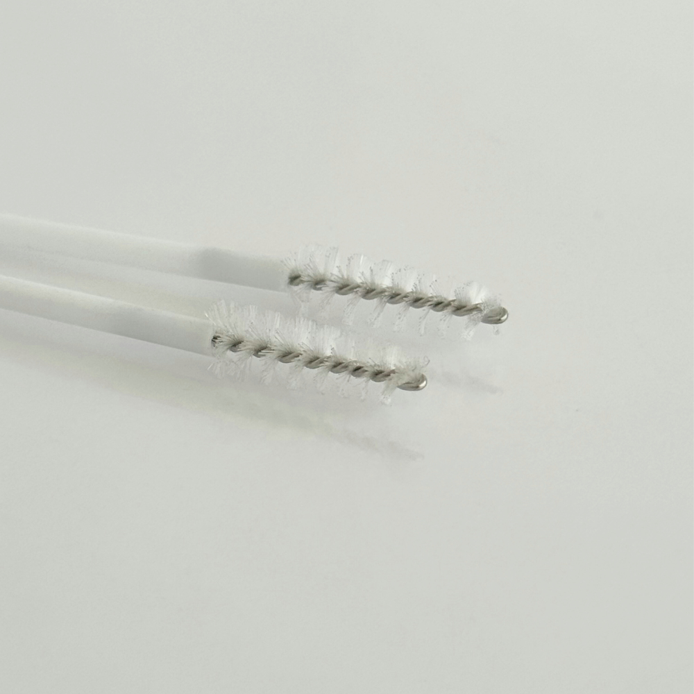 Set de 2 micro cepillos de limpieza válvulas y copas